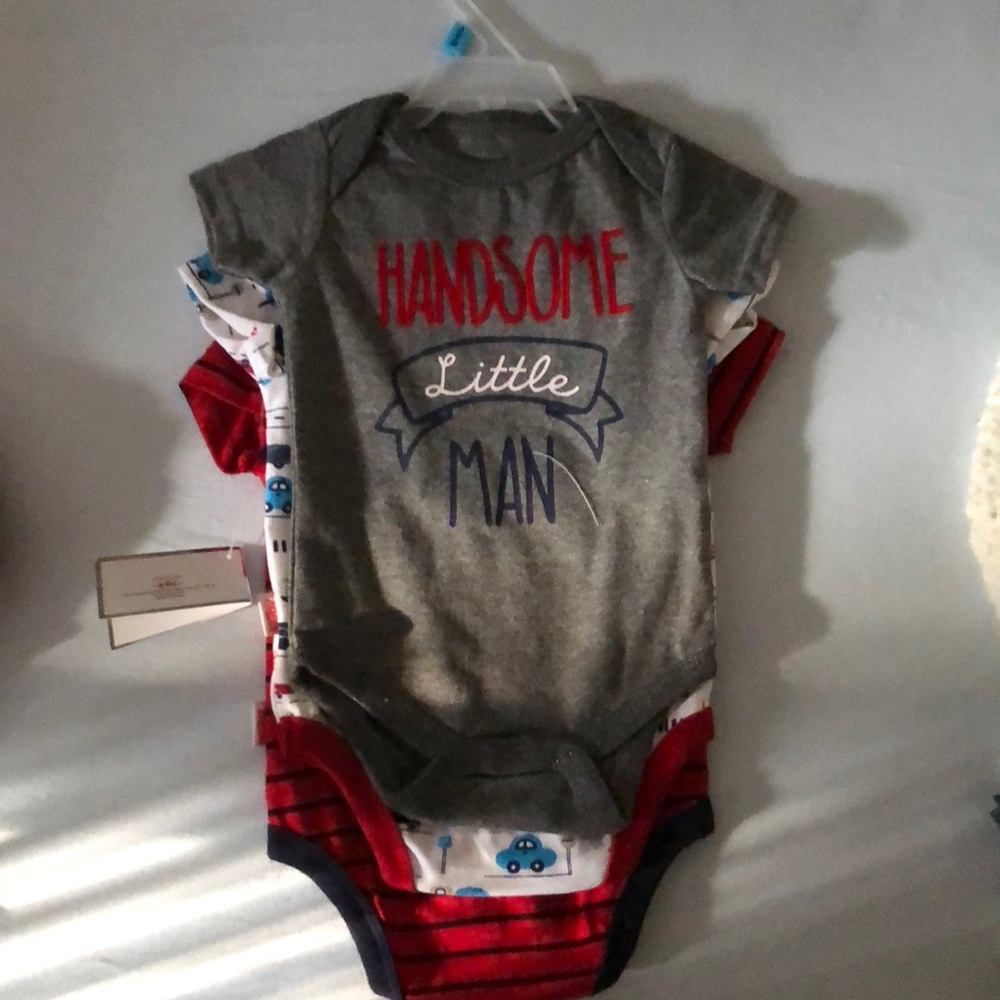 Nuby brand onesie 3 pack size 3/6 month